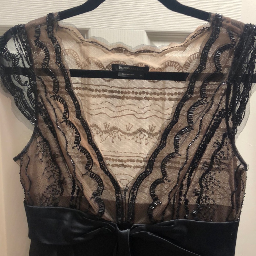 BCBG Maxazria black and nude flowy dress size 6